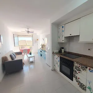 Apartamento Alquilaencanarias El Medano, Cabezo, Sea Views!