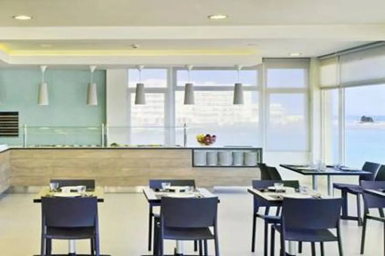 Hotel Medano 3*, El Medano (Tenerife) Spain