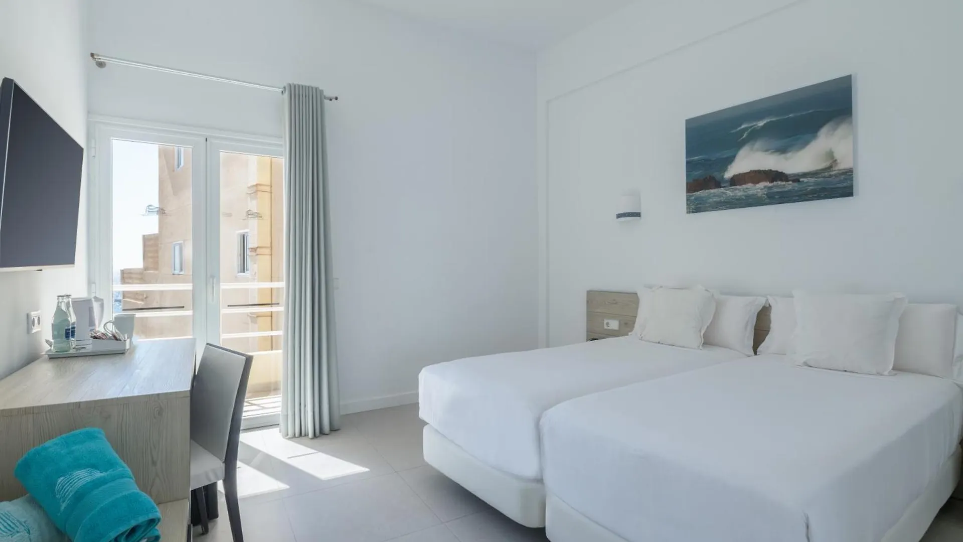 Hotel Medano 3*, El Medano (Tenerife) Spain